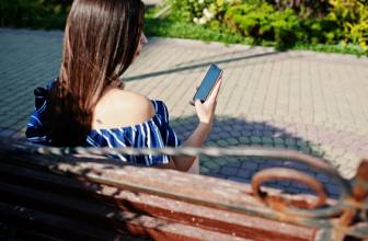 Selvitä, kuka soitti